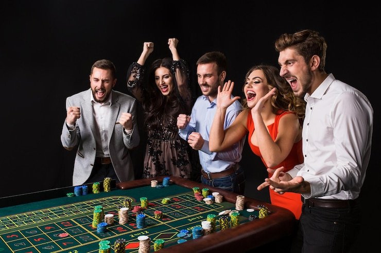 Layar beranda aplikasi mvptogel menampilkan kategori taruhan olahraga, kasino langsung, dan permainan slot